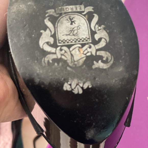 Size 8.5 Fergie stiletto platforms - Picture 5 of 6